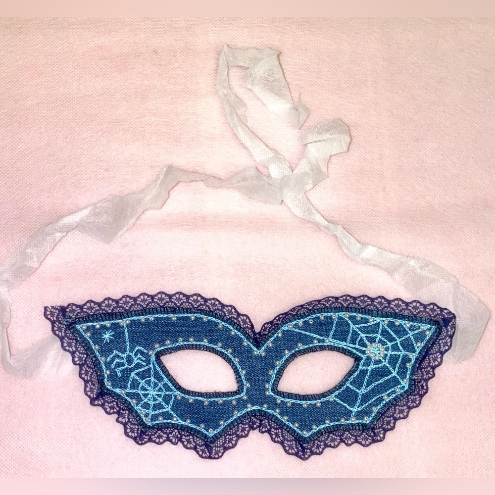 Elegant Blue and White Beads Lace Masquerade Mask